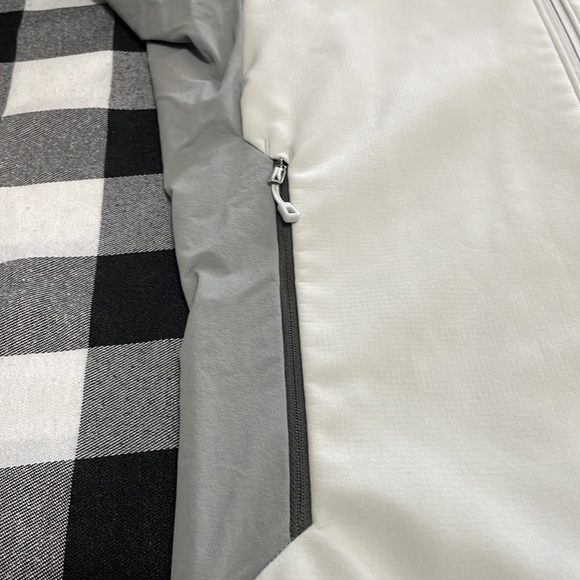 Patagonia Polartec Fleece Lined Softshell Jacket Women's Small Gray Zip Pockets - Picture 11 of 13